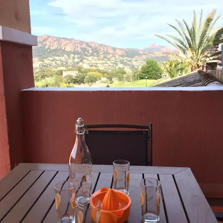 Cap Esterel Centre : Studio Grande Terrasse - 292la Saint-Raphaël